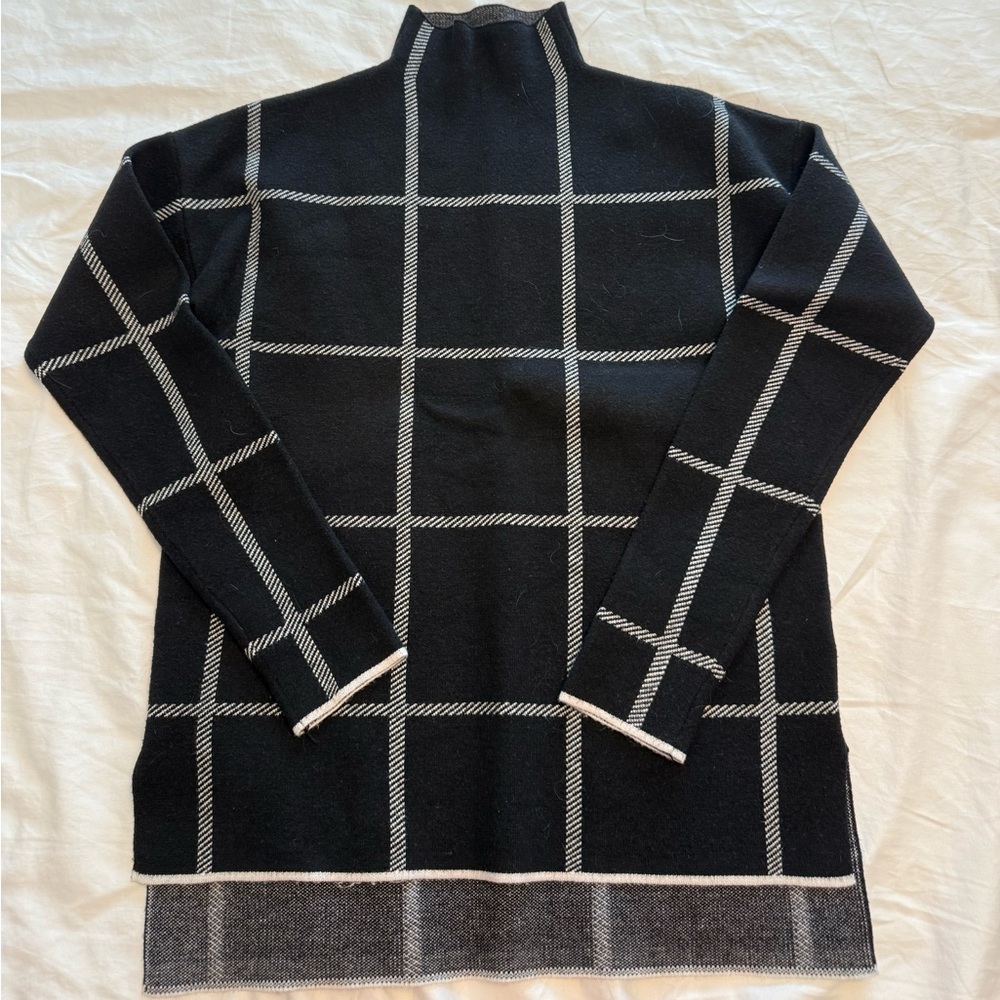 Max Studio Black and White Checkered Turtleneck Sweater